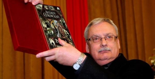 "Генри Кавилл - это Геральт из Ривии. Отныне и навсегда" - Анджей Сапковский высказался о перевоплощении актера в ведьмака